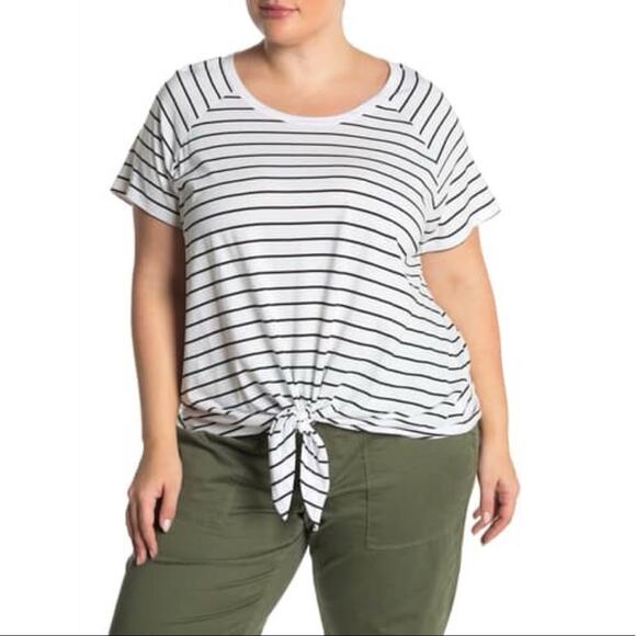 🌷5 for $25 Sanctuary Short Sleeve Tie Hem T-Shirt - Picture 1 of 7